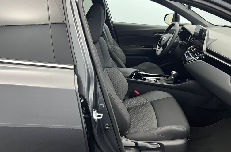 TOYOTA C-HR SUV Hybride Essence