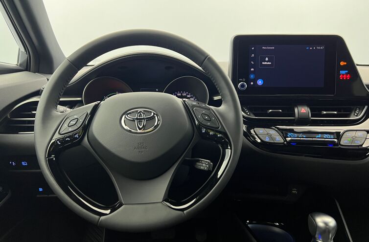 TOYOTA C-HR SUV Hybride Essence