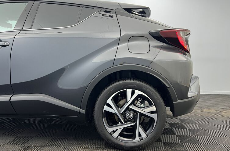 TOYOTA C-HR SUV Hybride Essence