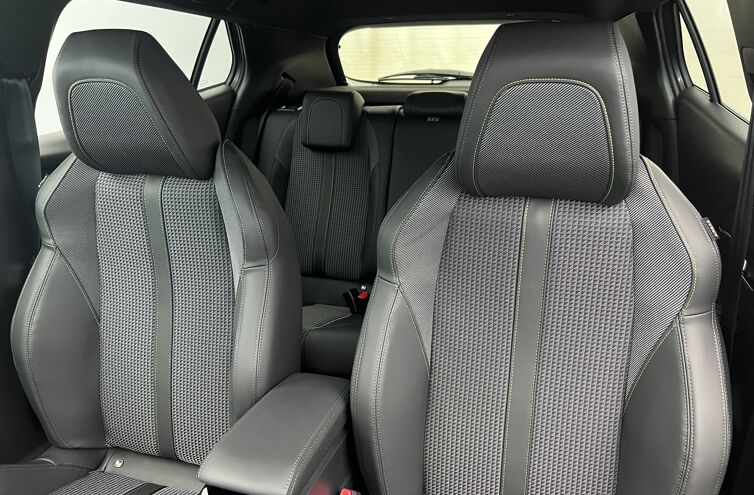 PEUGEOT 2008 SUV Diesel