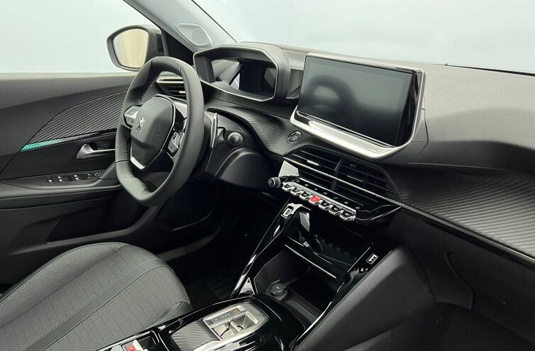 PEUGEOT 2008 SUV Essence