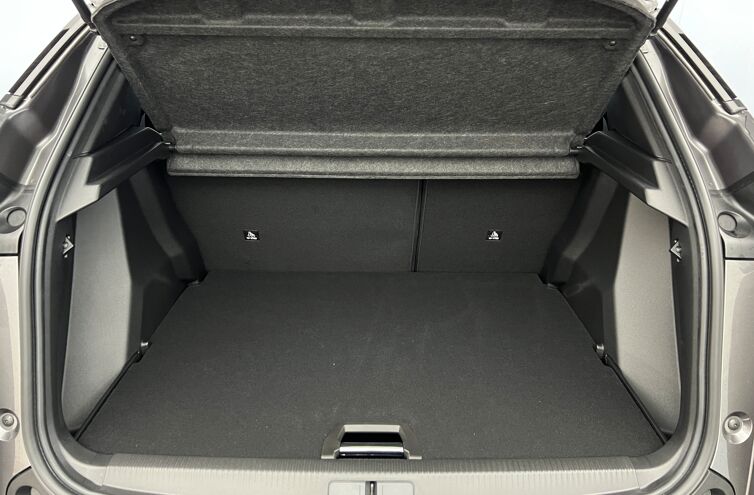 PEUGEOT 2008 SUV Essence