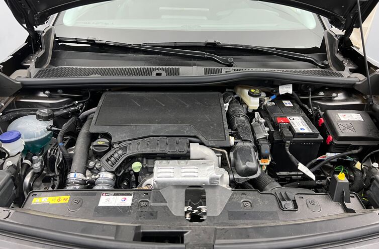PEUGEOT 2008 SUV Essence