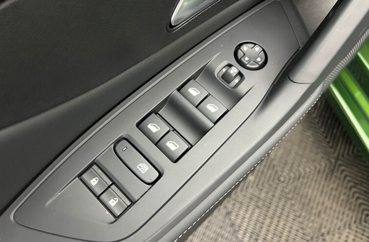 PEUGEOT 308 Berline Diesel