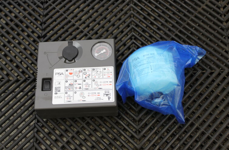 PEUGEOT 308 Berline Hybride rechargeable Essence