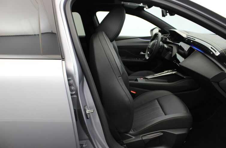 PEUGEOT 308 Berline Hybride rechargeable Essence