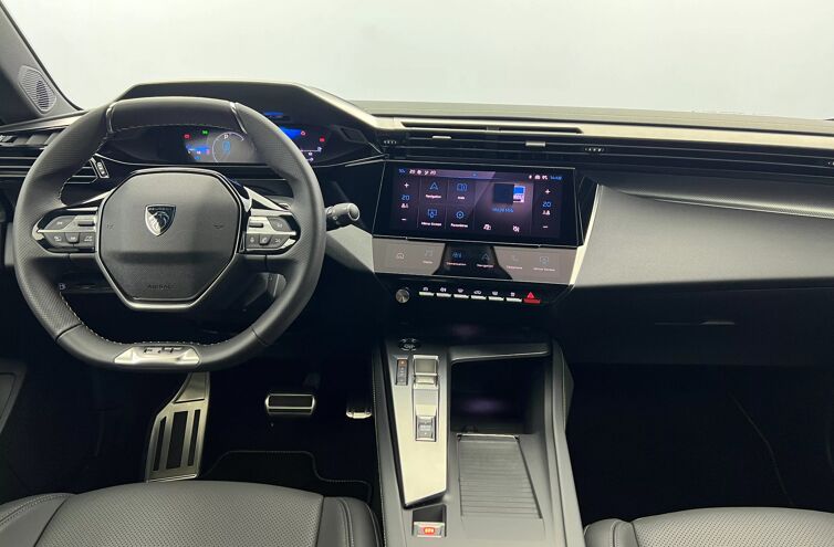 PEUGEOT 308 Berline Hybride rechargeable Essence
