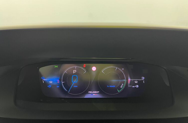 PEUGEOT 308 Berline Hybride rechargeable Essence