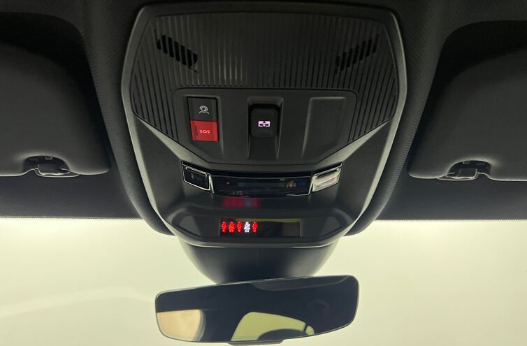 PEUGEOT 308 Berline Hybride rechargeable Essence