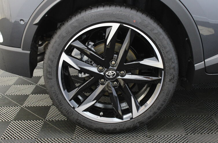 TOYOTA C-HR SUV Hybride Essence