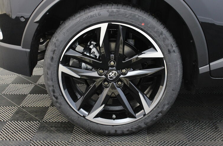 TOYOTA C-HR SUV Hybride Essence