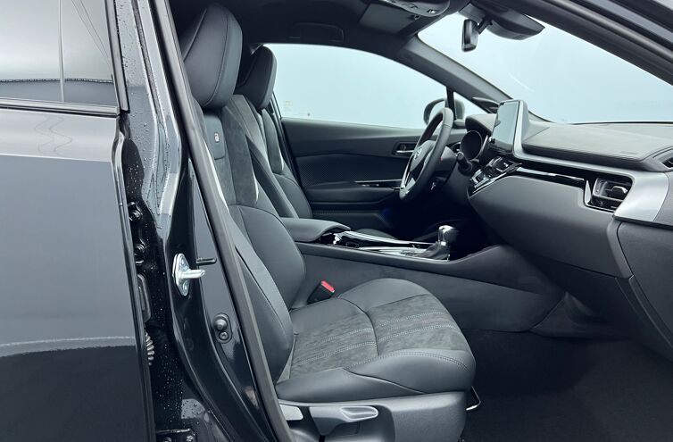 TOYOTA C-HR SUV Hybride Essence