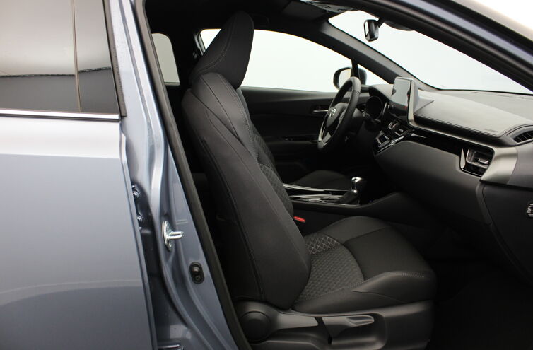 TOYOTA C-HR SUV Hybride Essence