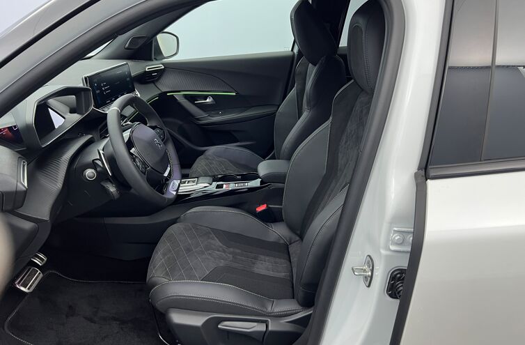 PEUGEOT 2008 SUV Essence