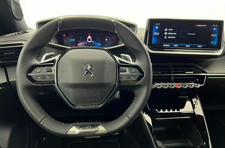 PEUGEOT 2008 SUV Essence