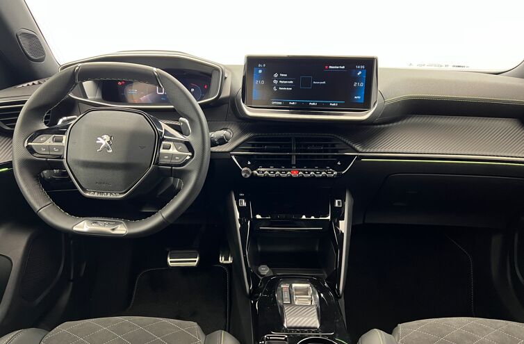 PEUGEOT 2008 SUV Essence