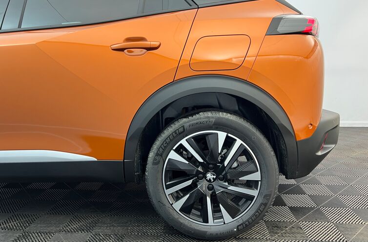 PEUGEOT 2008 SUV Essence