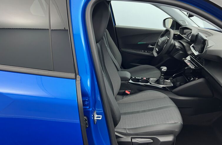 PEUGEOT 2008 SUV Essence
