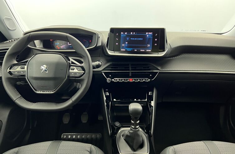 PEUGEOT 2008 SUV Essence