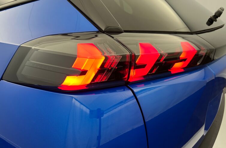 PEUGEOT 2008 SUV Essence