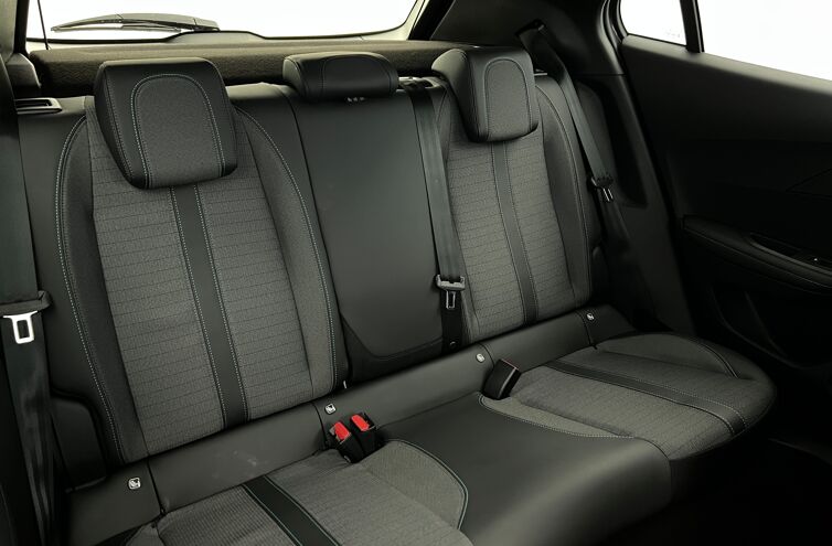 PEUGEOT 2008 SUV Essence