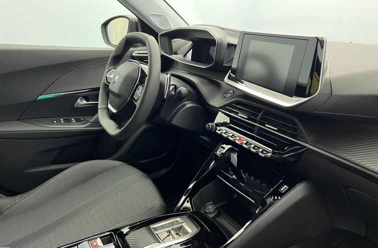 PEUGEOT 2008 SUV Essence