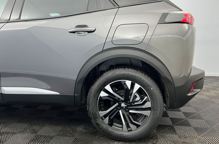 PEUGEOT 2008 SUV Essence