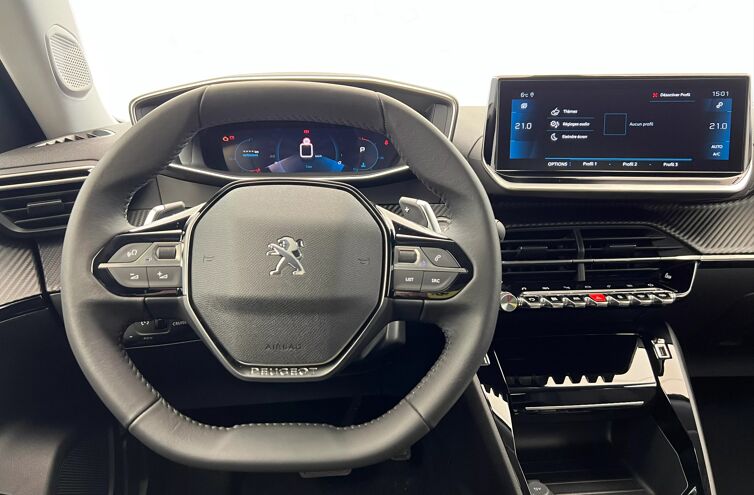 PEUGEOT 2008 SUV Essence