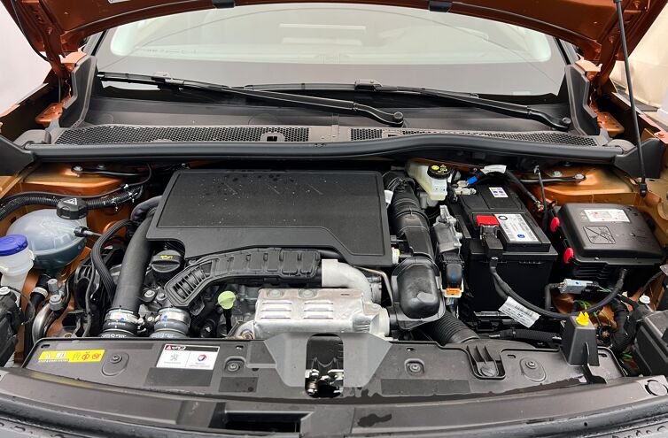 PEUGEOT 2008 SUV Essence