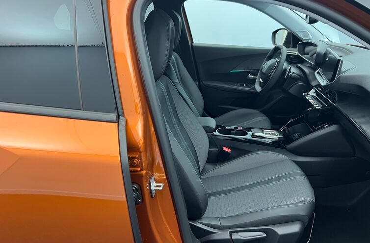 PEUGEOT 2008 SUV Essence