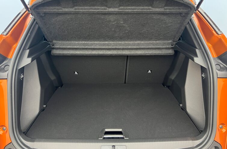 PEUGEOT 2008 SUV Essence
