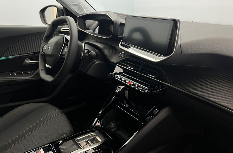 PEUGEOT 2008 SUV Essence