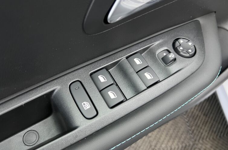 PEUGEOT 208 Citadine Electrique