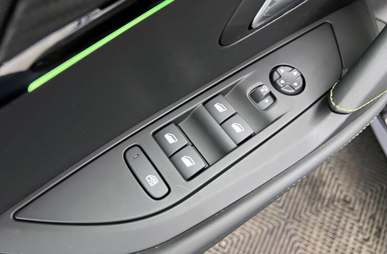 PEUGEOT 208 Citadine Electrique