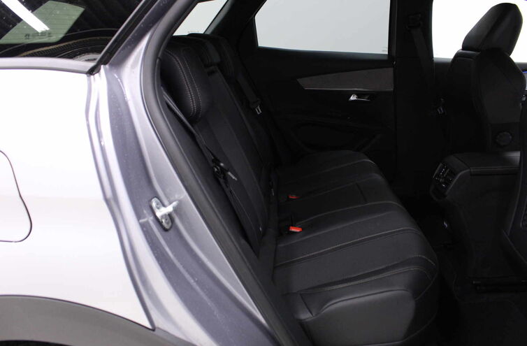 PEUGEOT 3008 SUV Hybride rechargeable Essence