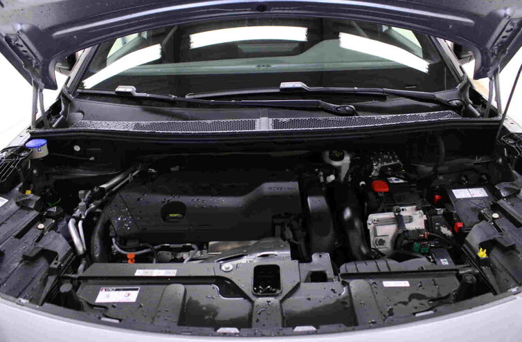PEUGEOT 3008 SUV Hybride rechargeable Essence