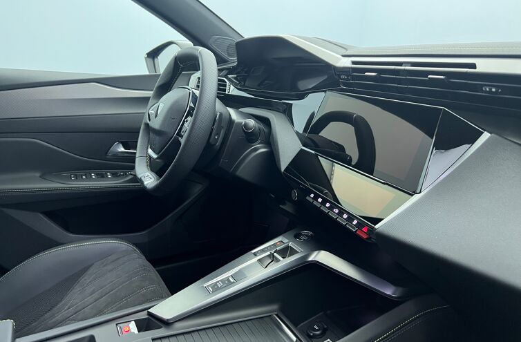 PEUGEOT 308 Berline Essence