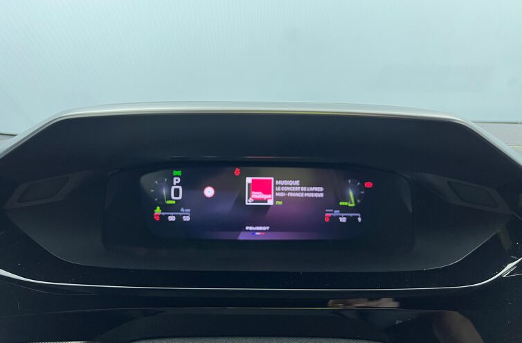 PEUGEOT 308 Berline Essence