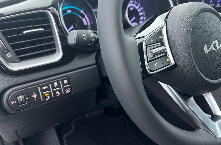 KIA XCeed Hybride Rechargeable Berline Hybride Essence