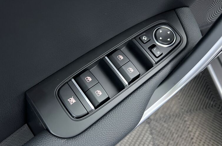 KIA XCeed Hybride Rechargeable Berline Hybride Essence