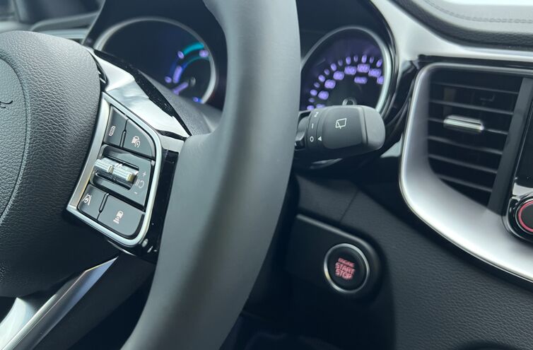KIA XCeed Hybride Rechargeable Berline Hybride Essence