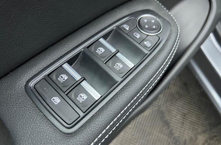 RENAULT Arkana SUV Essence Hybride