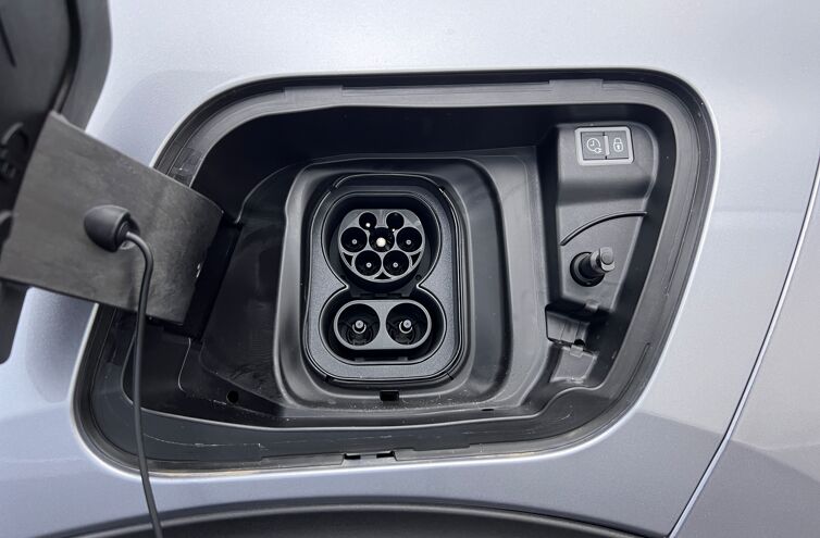 PEUGEOT 2008 SUV Electrique