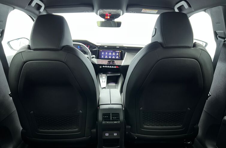 PEUGEOT 408 Nouvelle Berline Hybride rechargeable Essence