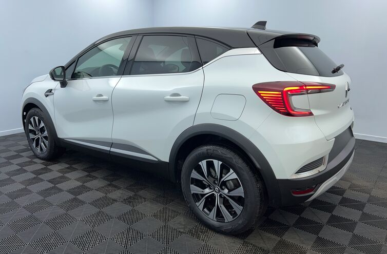 RENAULT Captur SUV Hybride rechargeable Essence