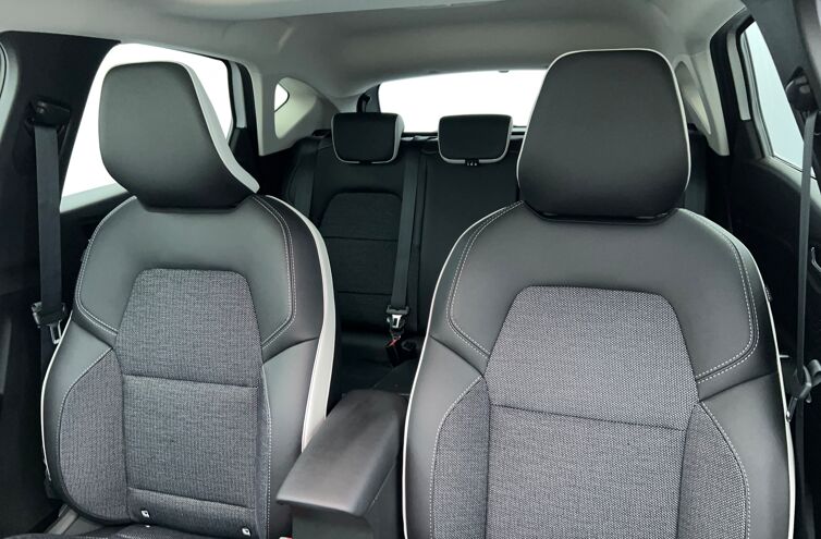RENAULT Captur SUV Hybride rechargeable Essence