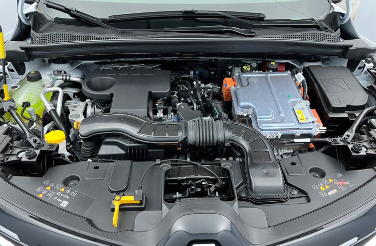 RENAULT Captur SUV Hybride rechargeable Essence