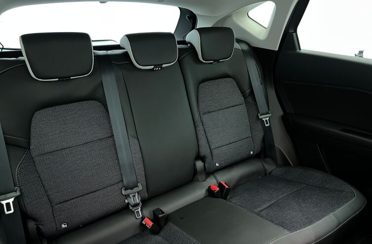 RENAULT Captur SUV Hybride rechargeable Essence