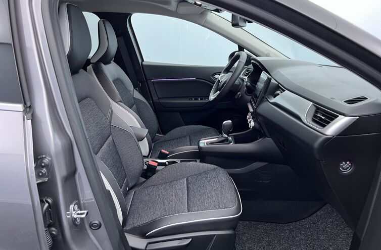 RENAULT Captur SUV Hybride rechargeable Essence