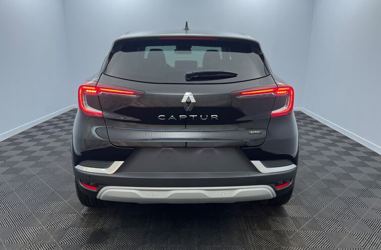 RENAULT Captur SUV Hybride rechargeable Essence